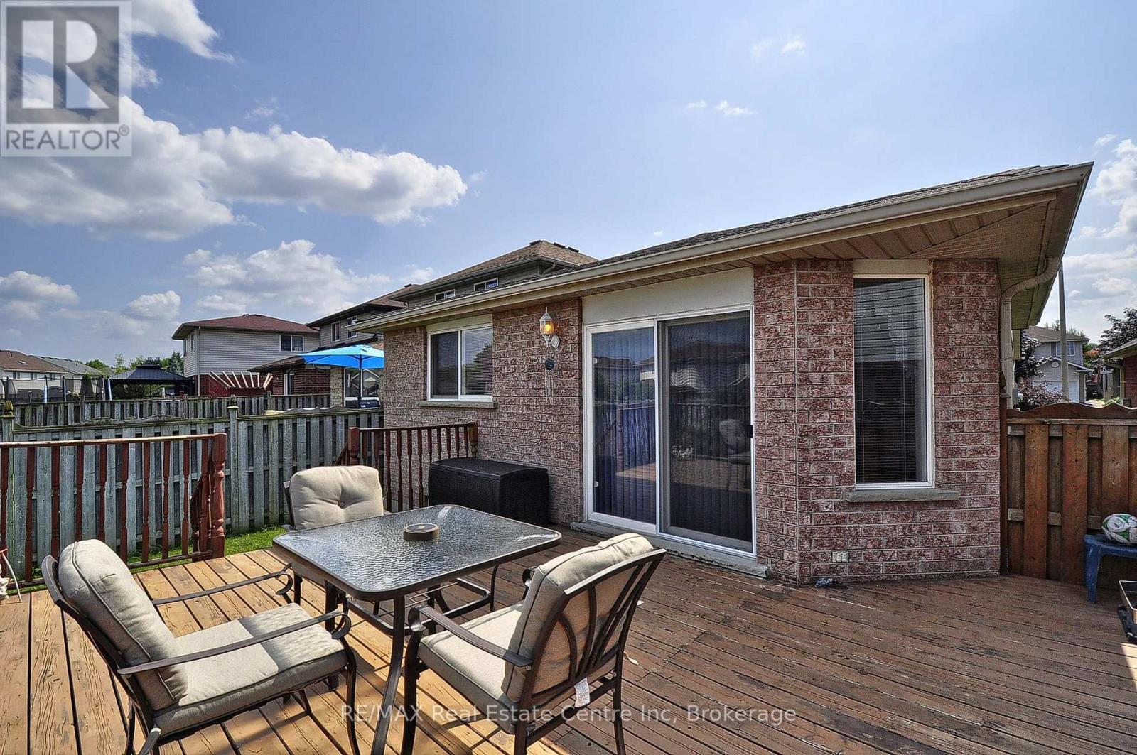 80 Hawkins Drive, Cambridge, Ontario  N1T 2A3 - Photo 35 - X12336834