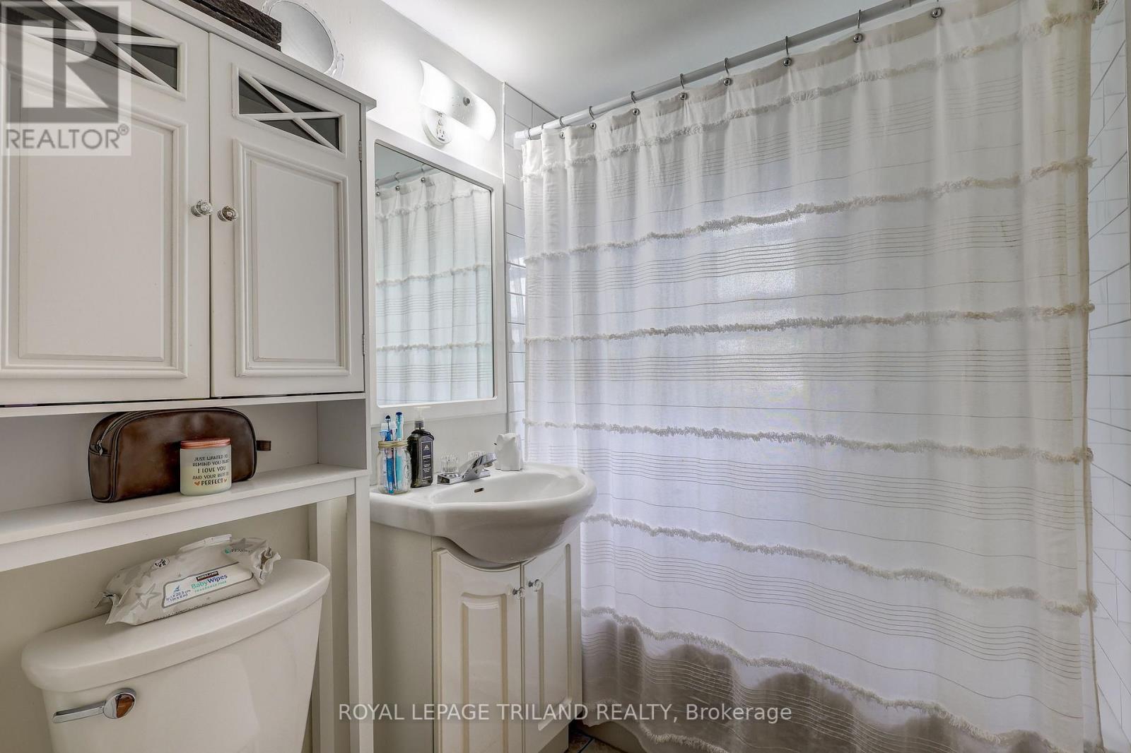 249 Victoria Street, Central Elgin, Ontario  N0L 1B0 - Photo 21 - X12250820