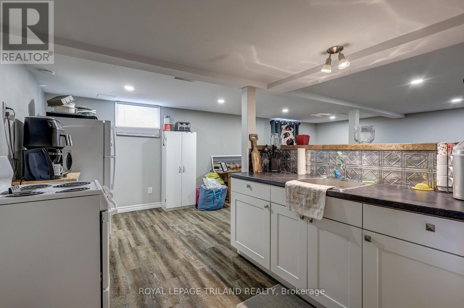 249 Victoria Street, Central Elgin, Ontario  N0L 1B0 - Photo 31 - X12250820
