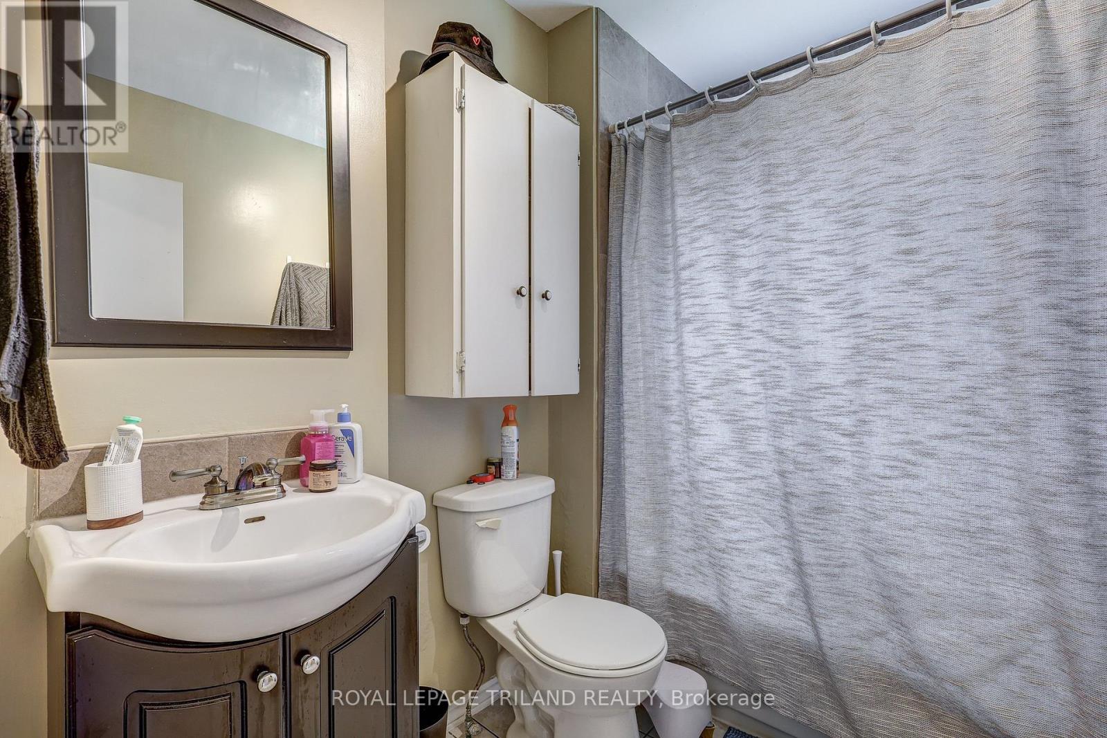 249 Victoria Street, Central Elgin, Ontario  N0L 1B0 - Photo 5 - X12250820