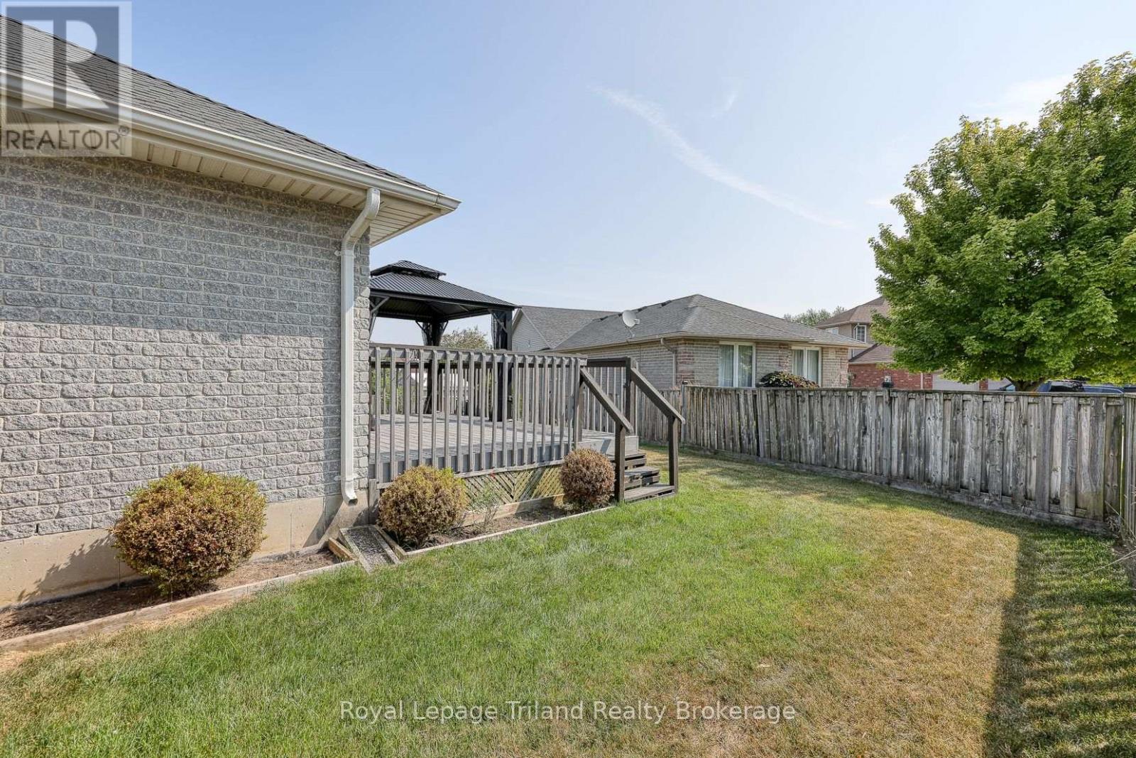 245 Falcon Drive, Woodstock, Ontario  N4T 0A1 - Photo 39 - X12336861