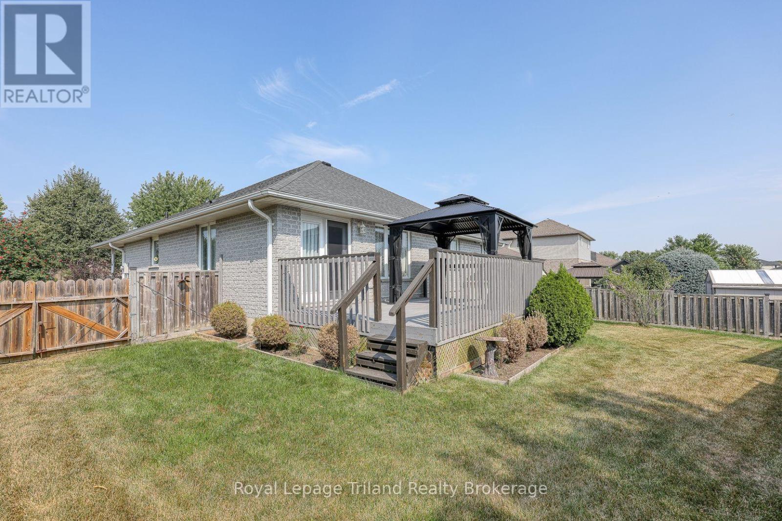 245 Falcon Drive, Woodstock, Ontario  N4T 0A1 - Photo 40 - X12336861