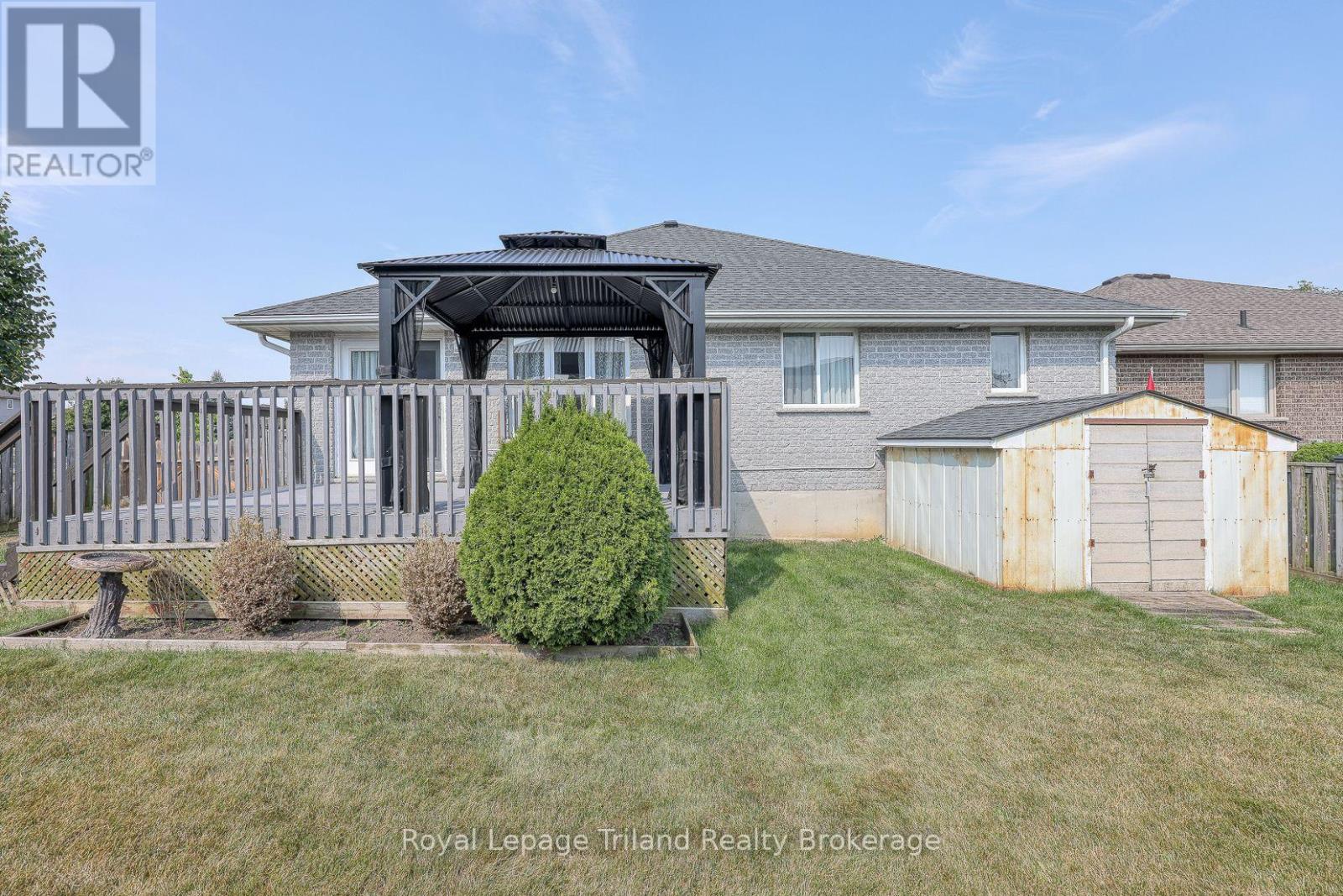 245 Falcon Drive, Woodstock, Ontario  N4T 0A1 - Photo 41 - X12336861