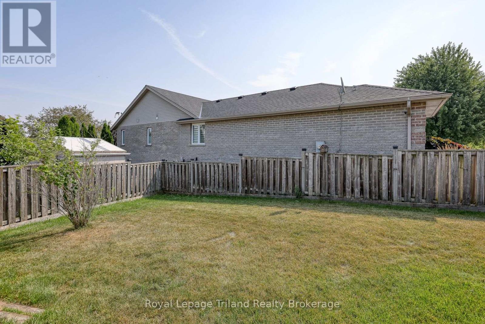 245 Falcon Drive, Woodstock, Ontario  N4T 0A1 - Photo 44 - X12336861