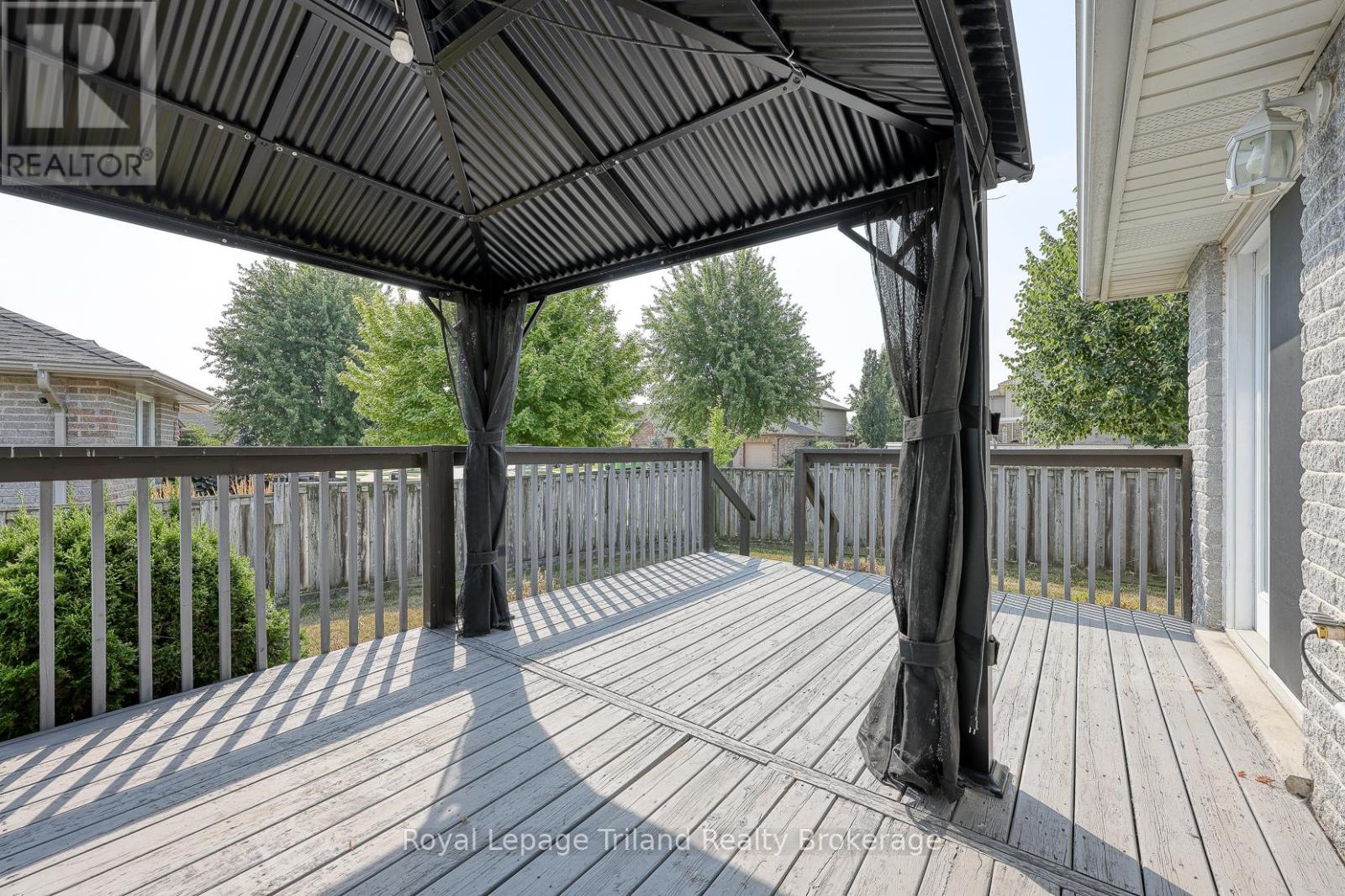 245 Falcon Drive, Woodstock, Ontario  N4T 0A1 - Photo 47 - X12336861