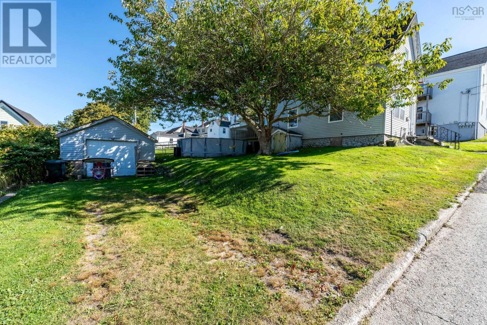 10 Store Street, Yarmouth, Nova Scotia  B5A 2Z2 - Photo 10 - 202423049