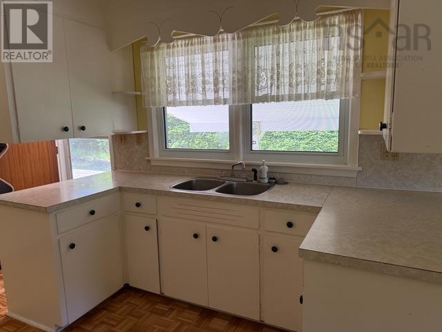 14 Linden Avenue, Bridgewater, Nova Scotia  B4V 1J6 - Photo 13 - 202517504