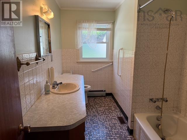 14 Linden Avenue, Bridgewater, Nova Scotia  B4V 1J6 - Photo 31 - 202517504