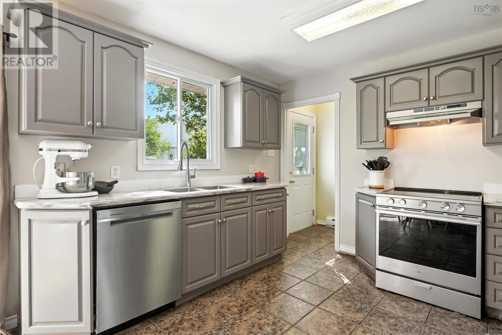 75 Amaranth Crescent, Cole Harbour, Nova Scotia  B2W 4C1 - Photo 8 - 202518074