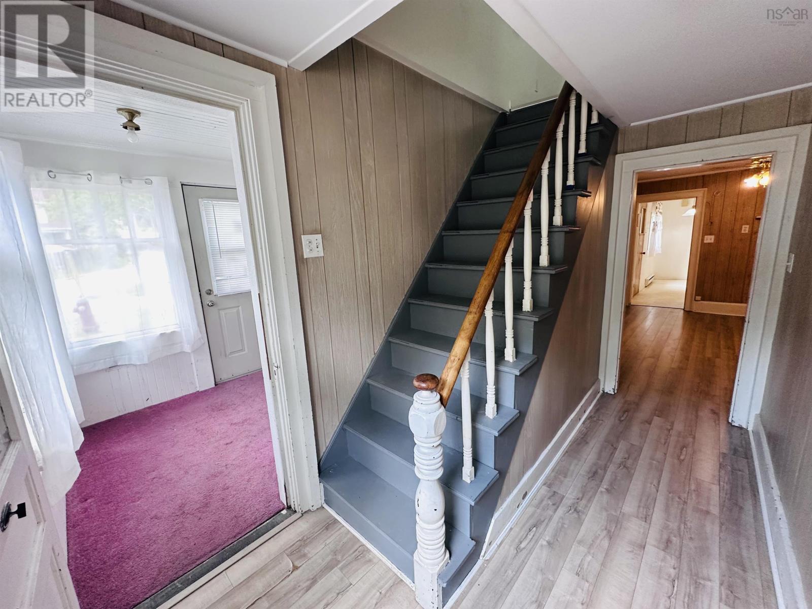 210 Victoria Road, Bridgewater, Nova Scotia  B4V 2N9 - Photo 10 - 202519635