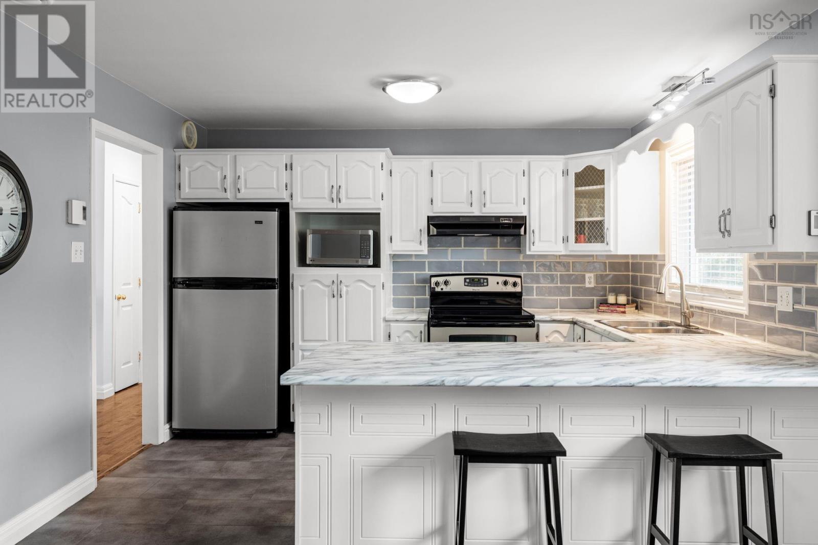 55 Diana Grace Avenue, Portland Estates, Dartmouth, Nova Scotia  B2W 6A2 - Photo 8 - 202519896