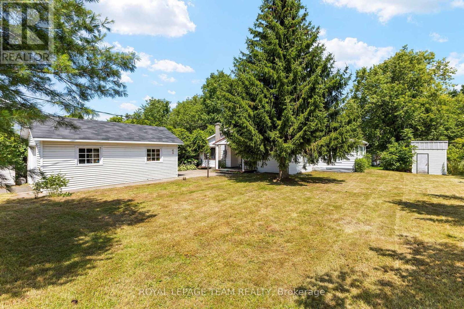 967 West Street W, Ottawa, Ontario  K4C 1C6 - Photo 7 - X12336992