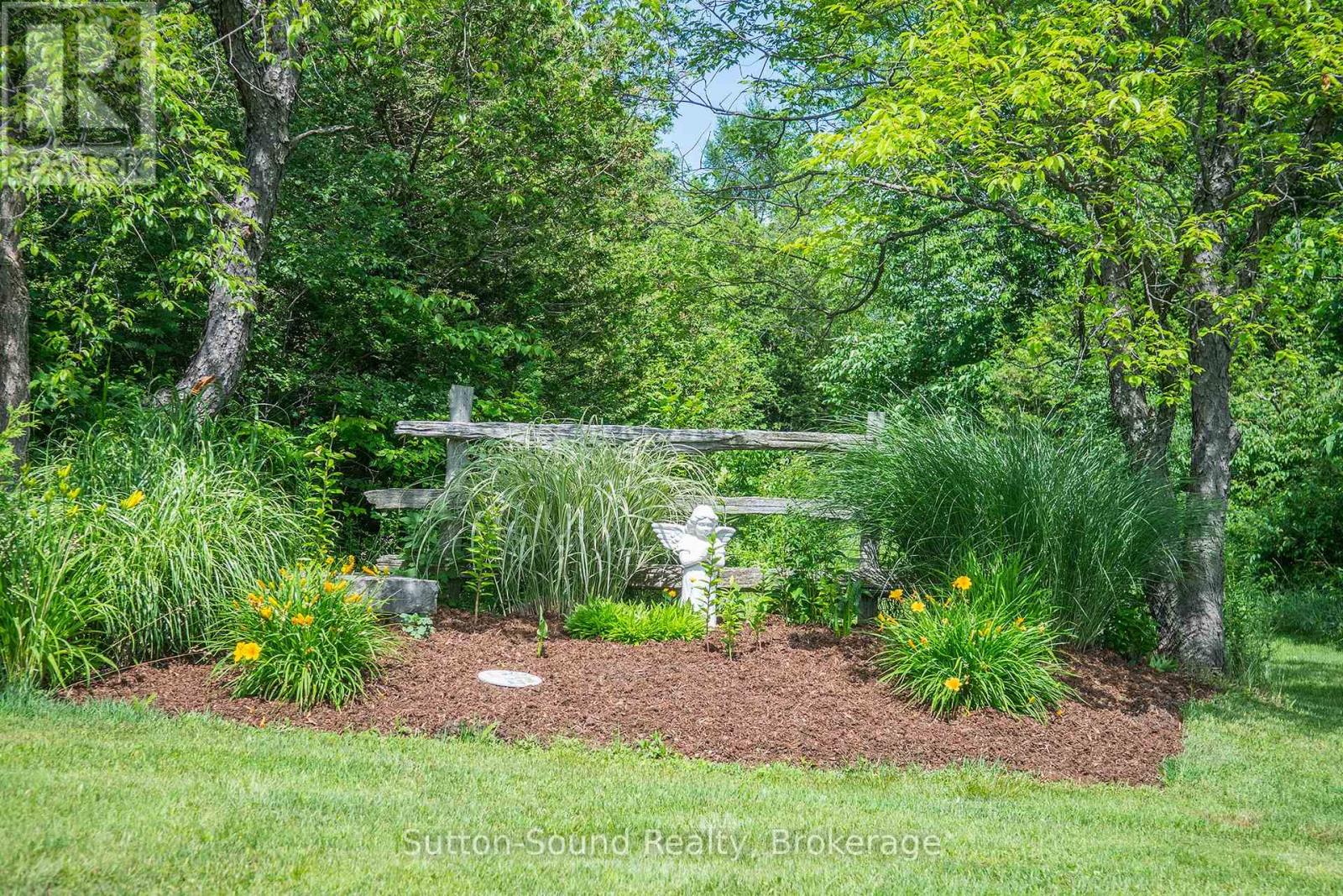 802677 Grey 40 Road, Chatsworth, Ontario  N0H 1G0 - Photo 15 - X12332762