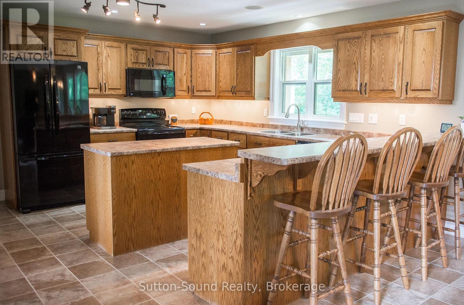 802677 Grey 40 Road, Chatsworth, Ontario  N0H 1G0 - Photo 23 - X12332762