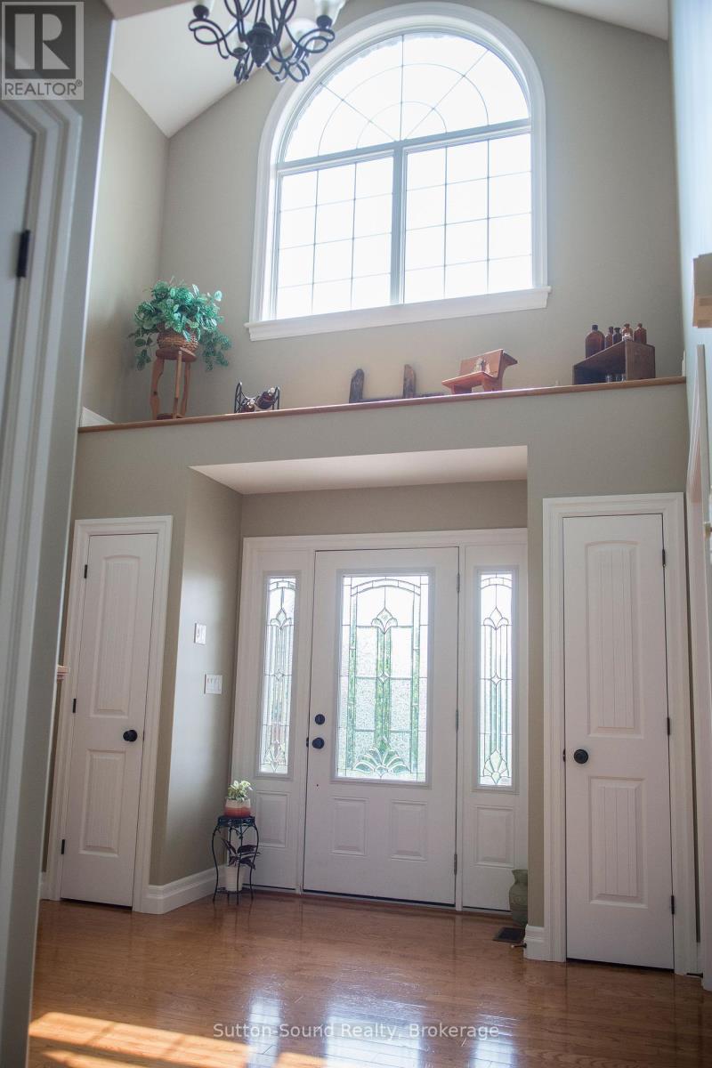 802677 Grey 40 Road, Chatsworth, Ontario  N0H 1G0 - Photo 32 - X12332762