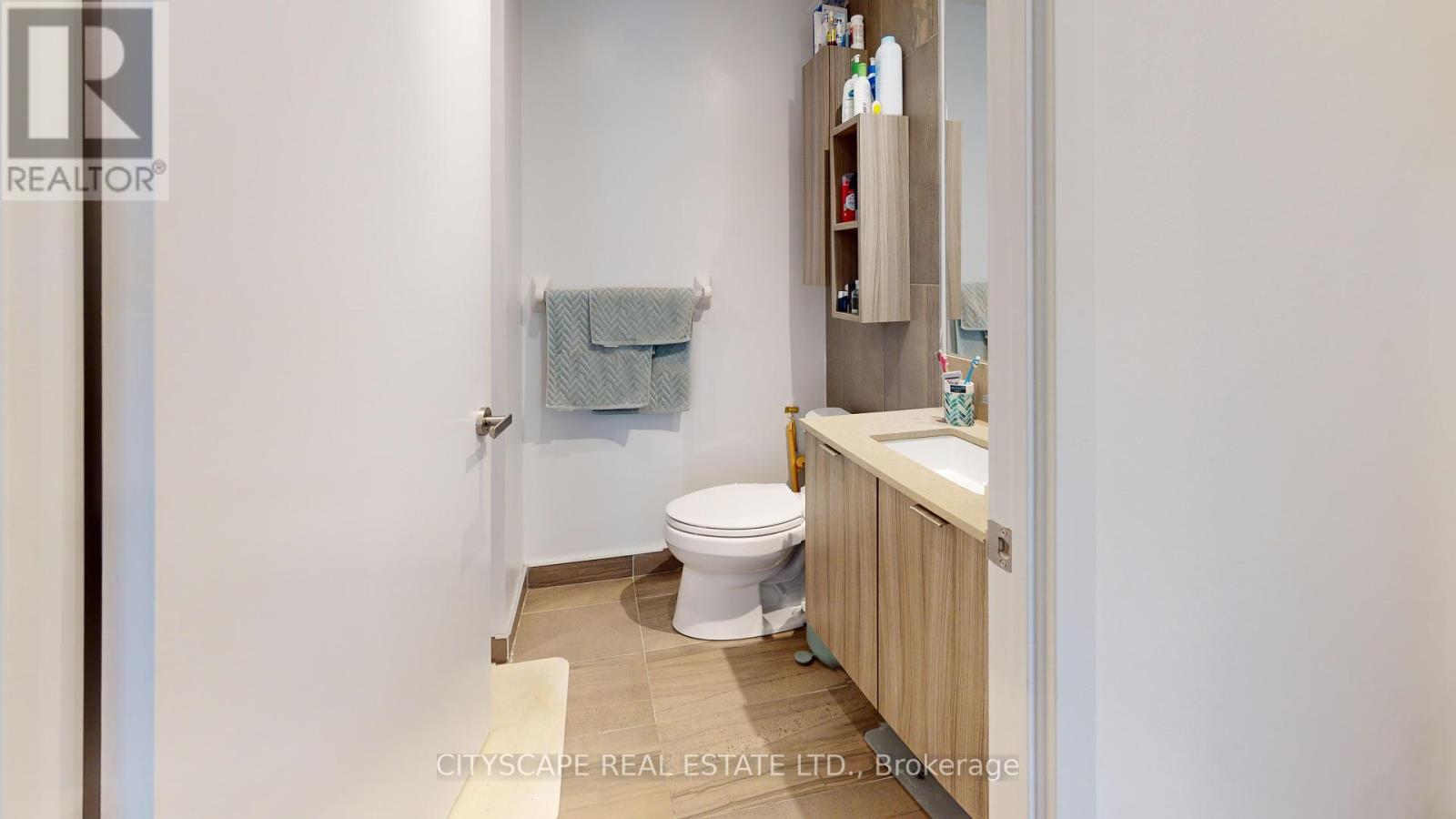 3501 - 195 Redpath Avenue, Toronto, Ontario  M4P 0E4 - Photo 16 - C12336838