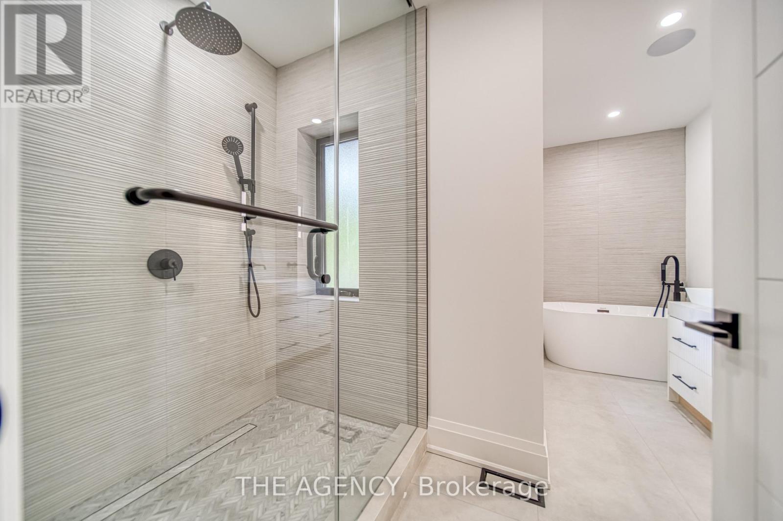 16 Duncannon Drive, Toronto, Ontario  M5P 2M1 - Photo 20 - C12336896