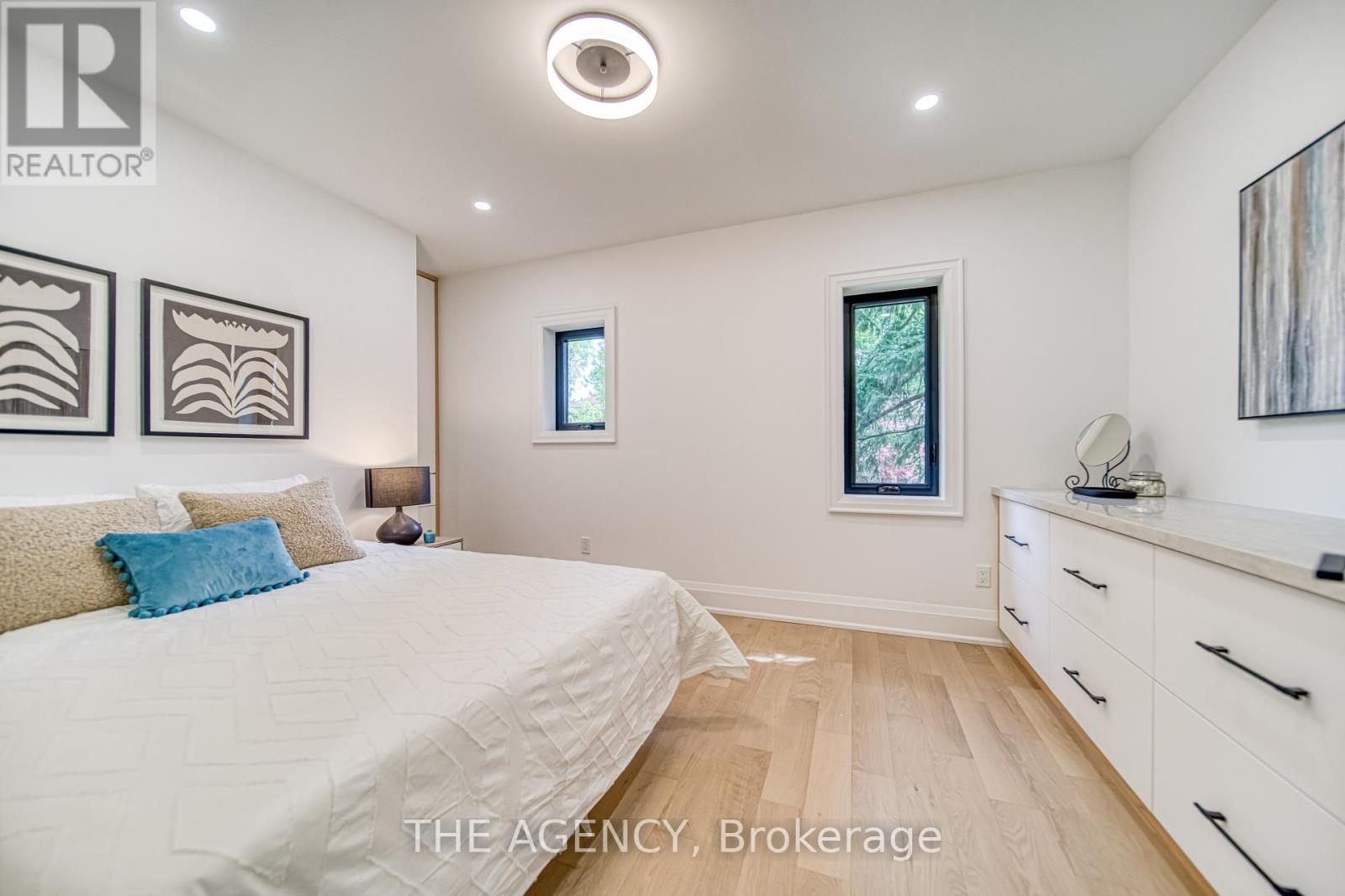 16 Duncannon Drive, Toronto, Ontario  M5P 2M1 - Photo 22 - C12336896
