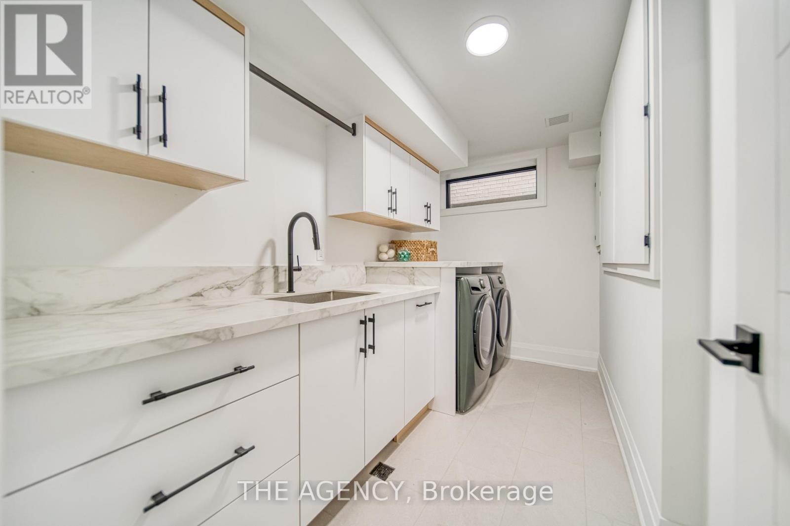 16 Duncannon Drive, Toronto, Ontario  M5P 2M1 - Photo 31 - C12336896