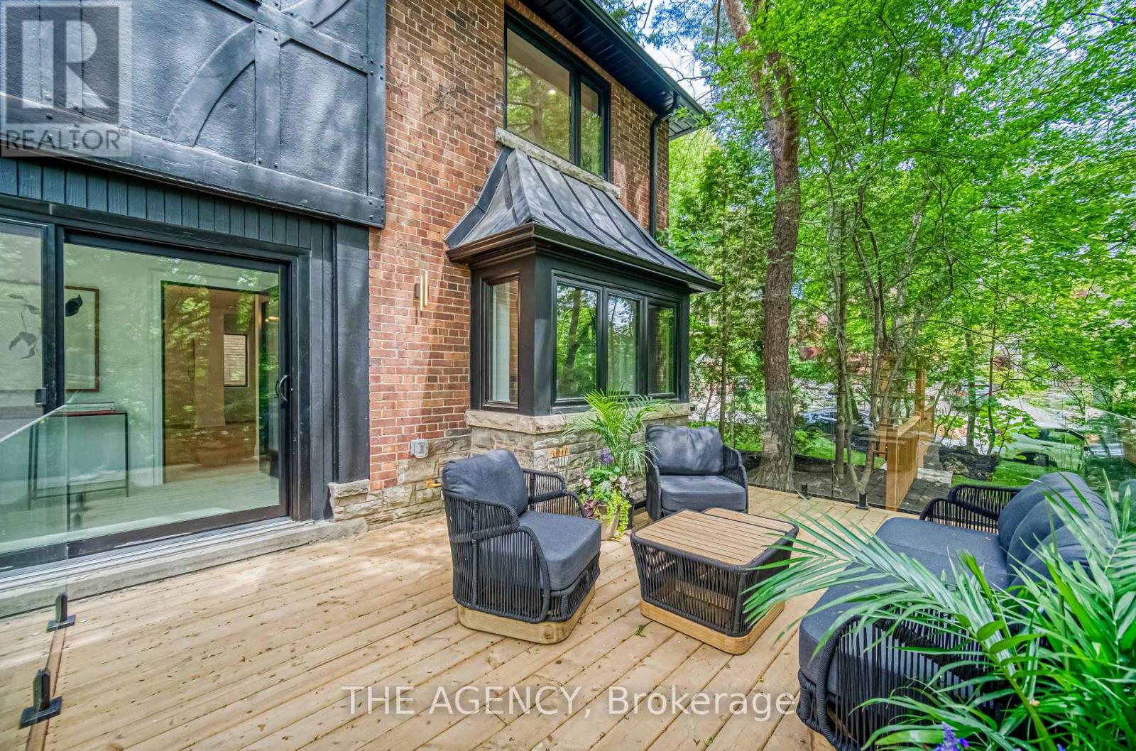 16 Duncannon Drive, Toronto, Ontario  M5P 2M1 - Photo 35 - C12336896