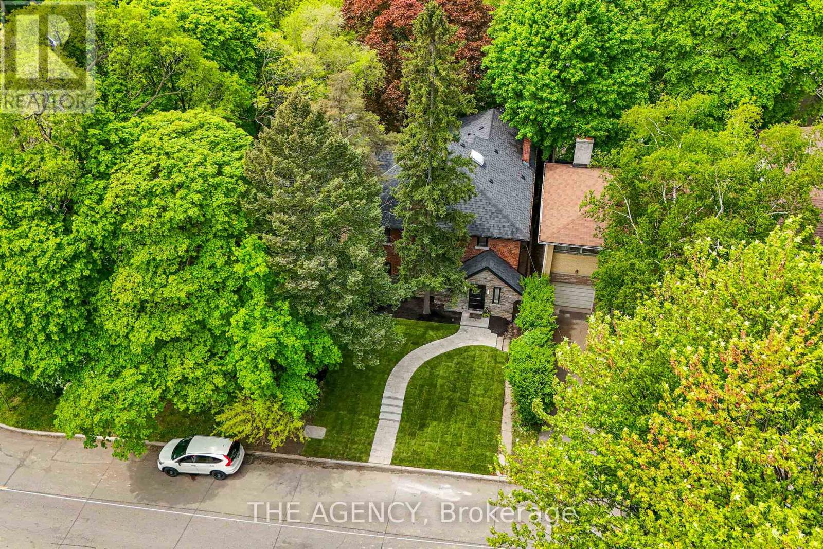16 Duncannon Drive, Toronto, Ontario  M5P 2M1 - Photo 37 - C12336896