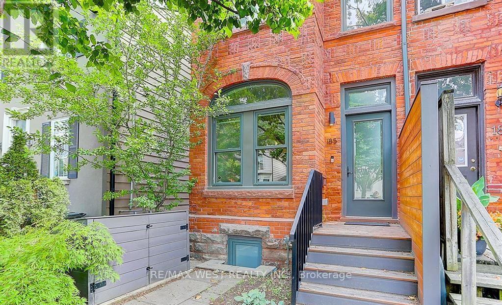 185 Logan Avenue, Toronto, Ontario  M4M 2N2 - Photo 2 - E12336813