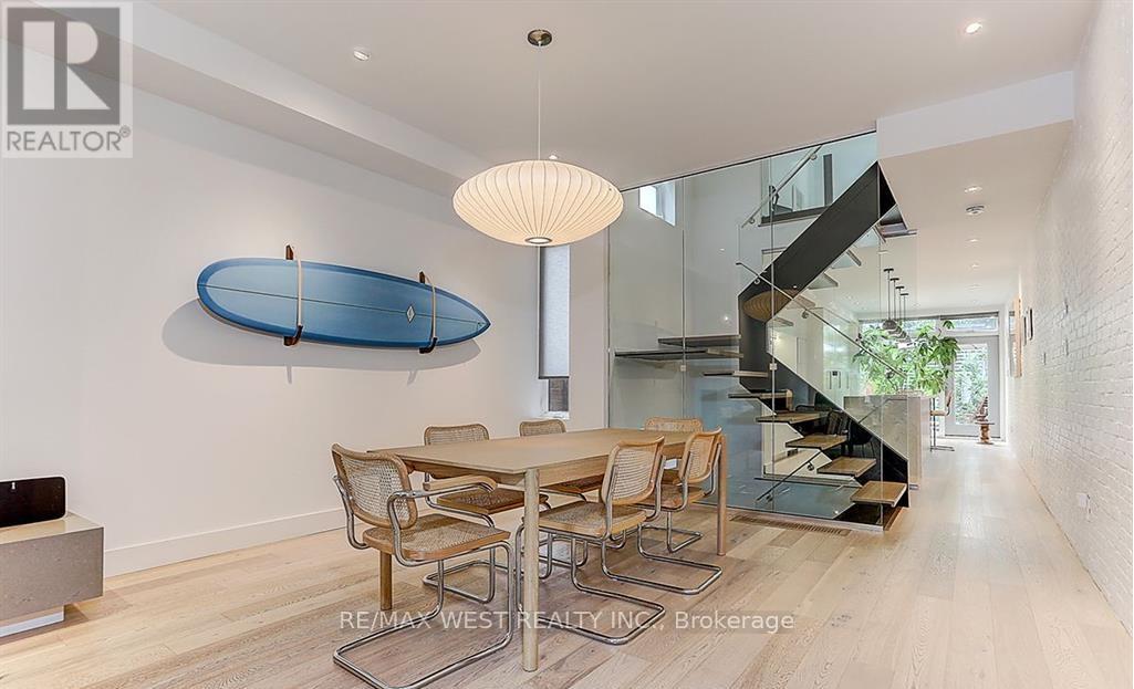185 Logan Avenue, Toronto, Ontario  M4M 2N2 - Photo 5 - E12336813