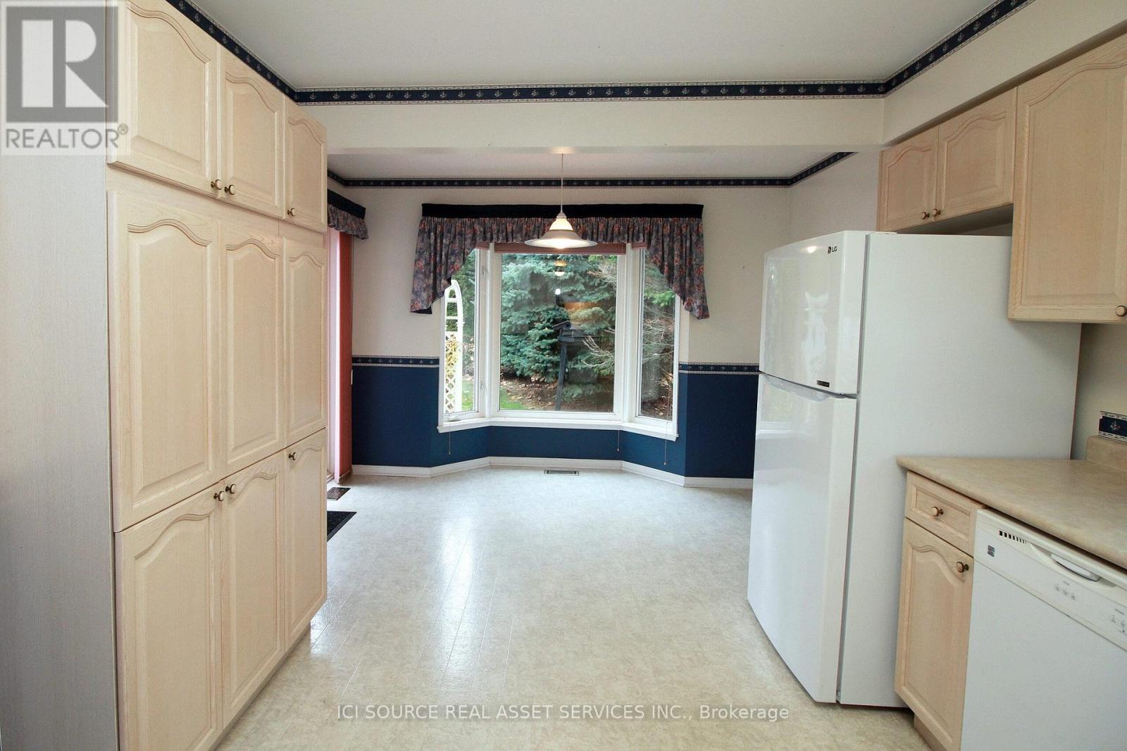 4 Algonquin Trail, Clarington, Ontario  L1B 1A1 - Photo 10 - E12336885