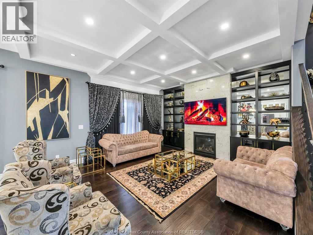Property at 1269 CAMPANA CRESCENT image 3