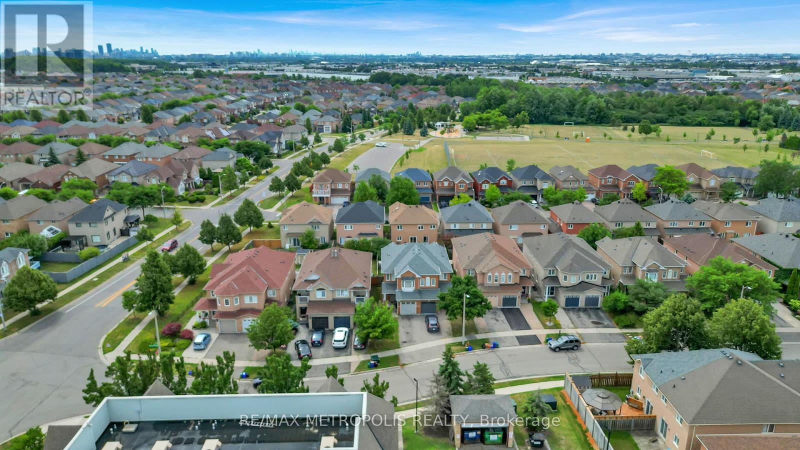 15 Royal Appian Crescent, Vaughan (Patterson), Ontario L4K 5K9 - Photo 13 - N12336884