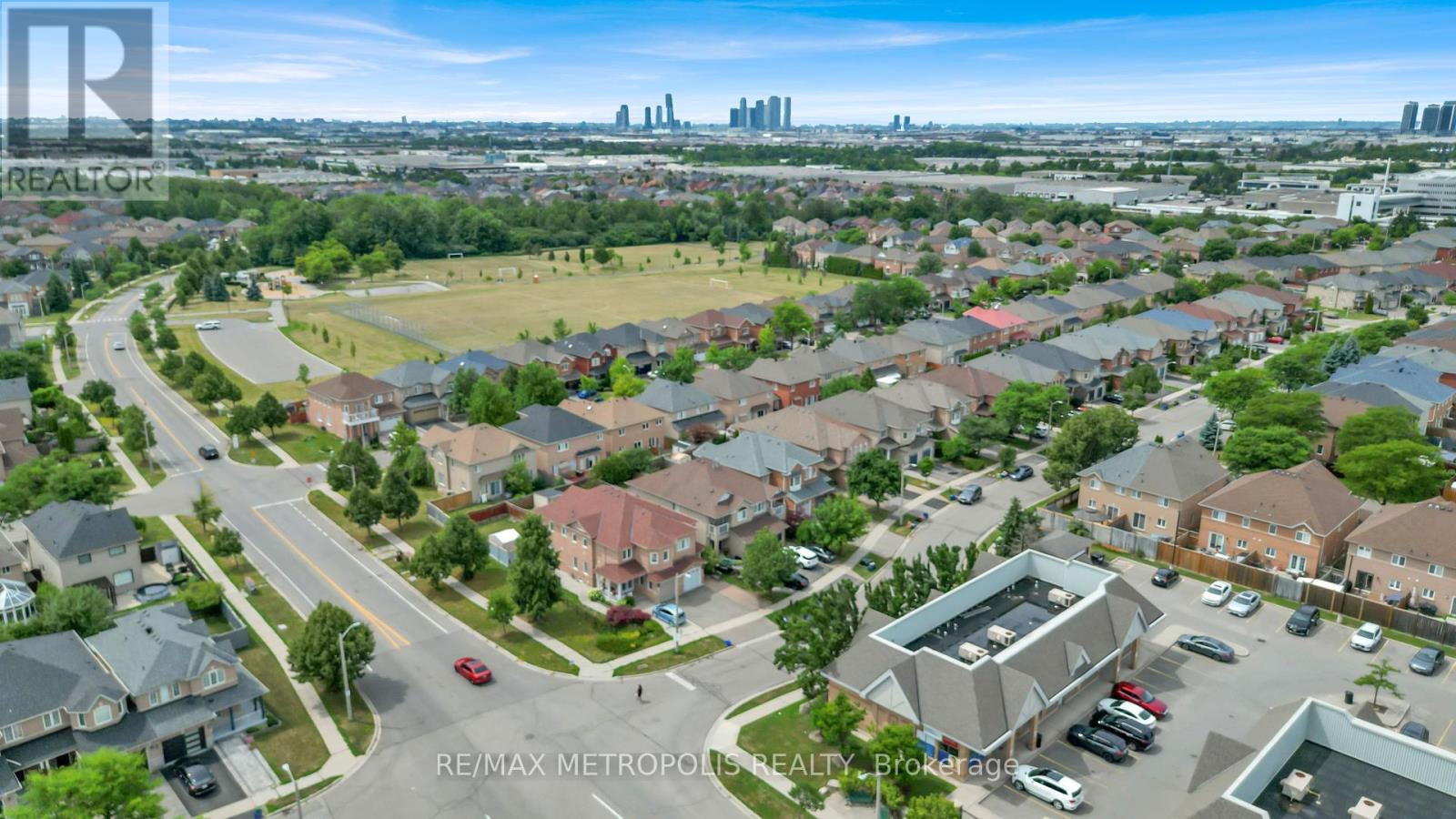 15 Royal Appian Crescent, Vaughan (Patterson), Ontario L4K 5K9 - Photo 25 - N12336884