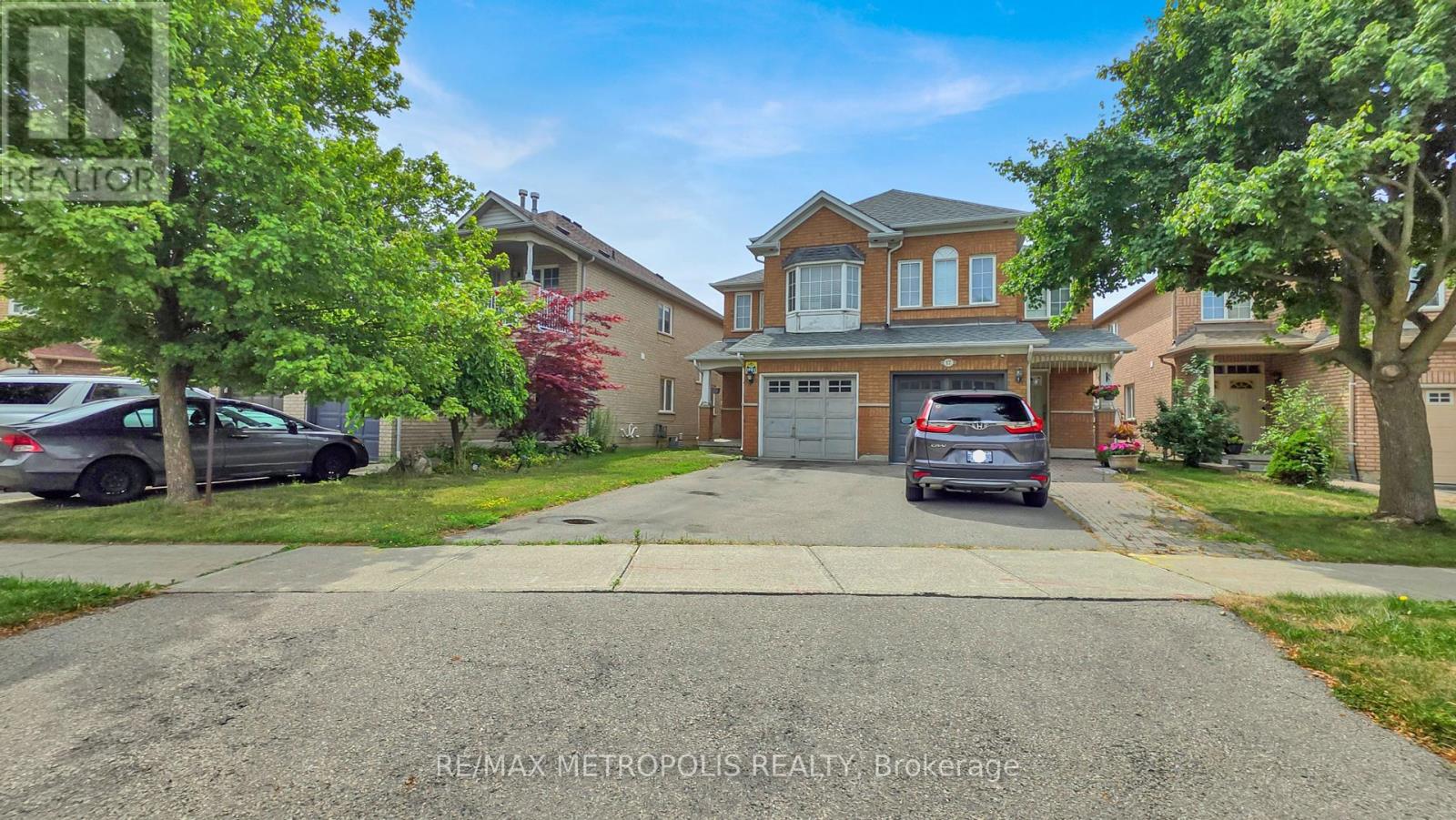15 Royal Appian Crescent, Vaughan (Patterson), Ontario L4K 5K9 - Photo 8 - N12336884