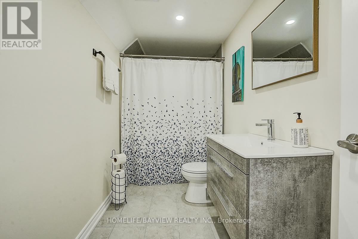326 Worthington Avenue, Richmond Hill (Oak Ridges), Ontario  L4E 1G1 - Photo 33 - N12336886