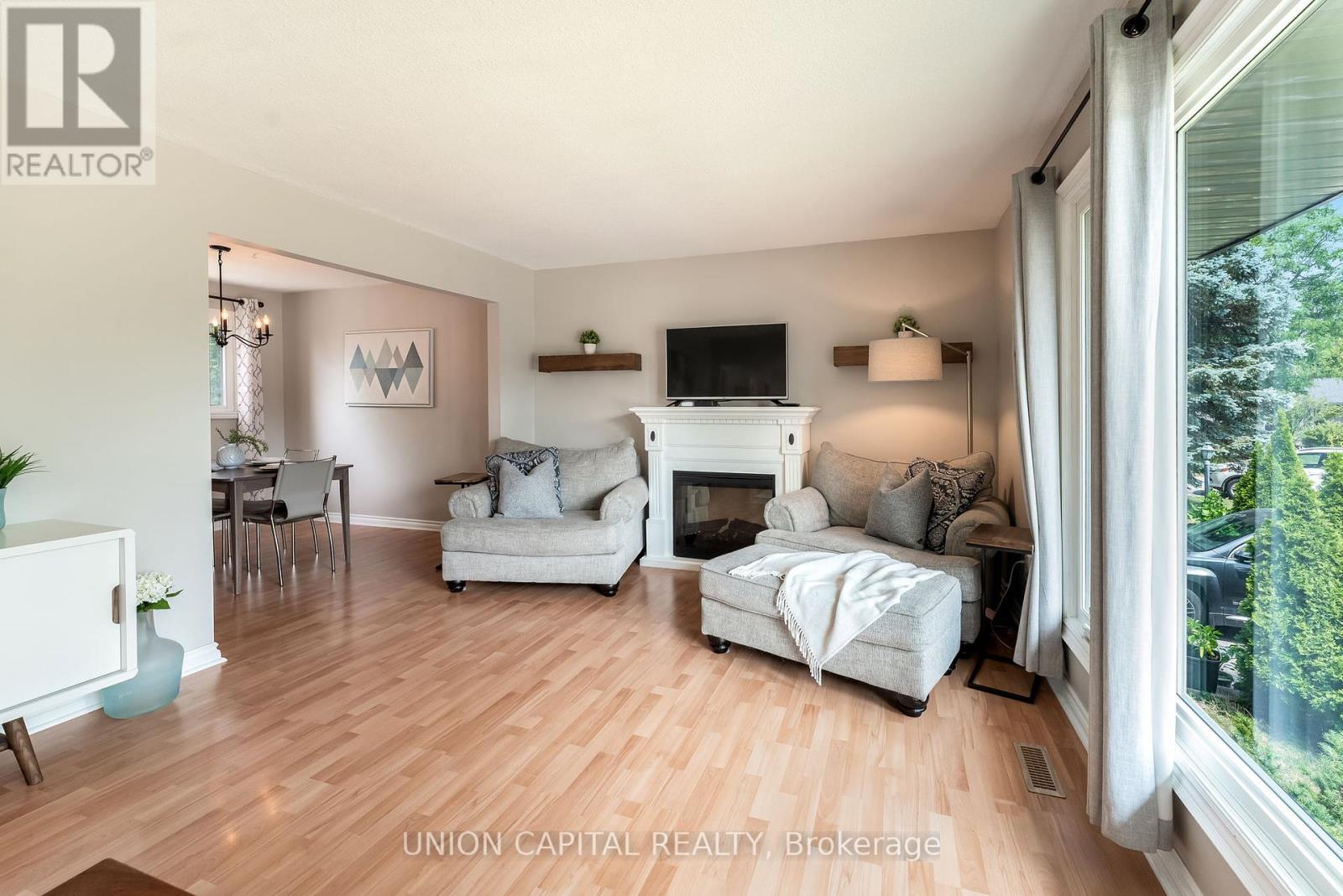 93 Booth Drive, Whitchurch-Stouffville, Ontario  L4A 4K4 - Photo 10 - N12336920