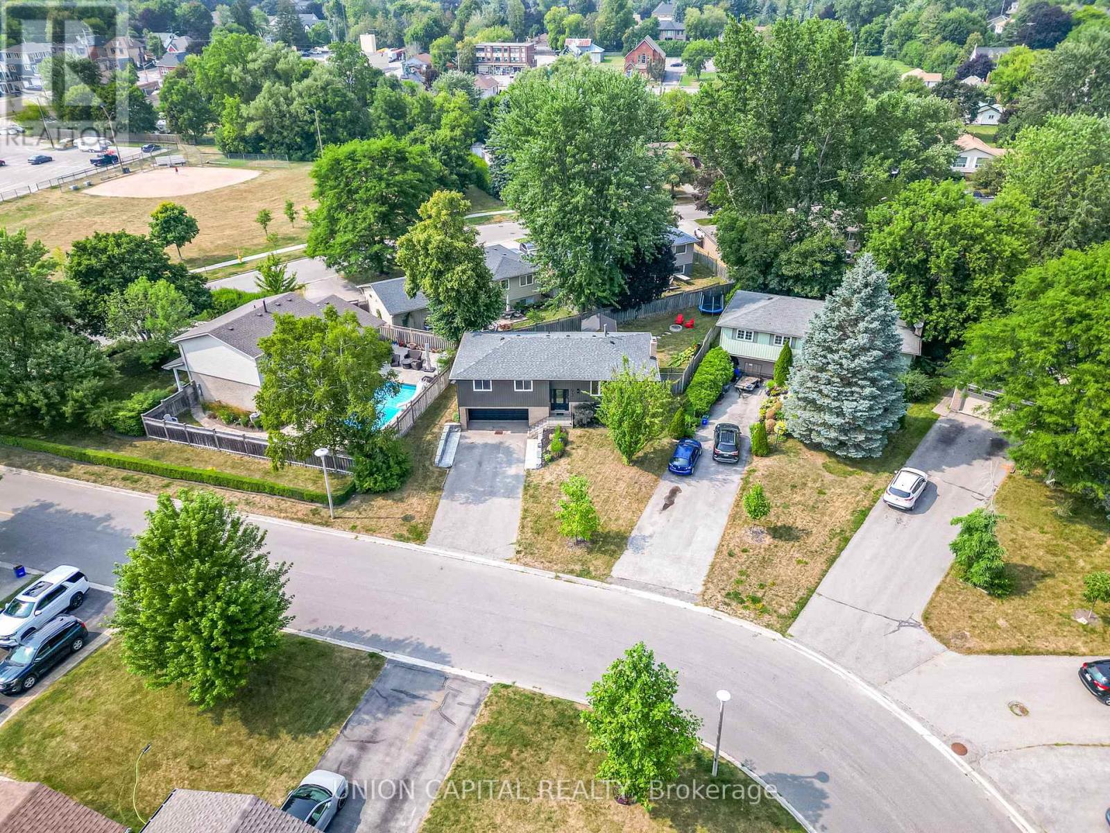 Property at 93 BOOTH DRIVE image 2