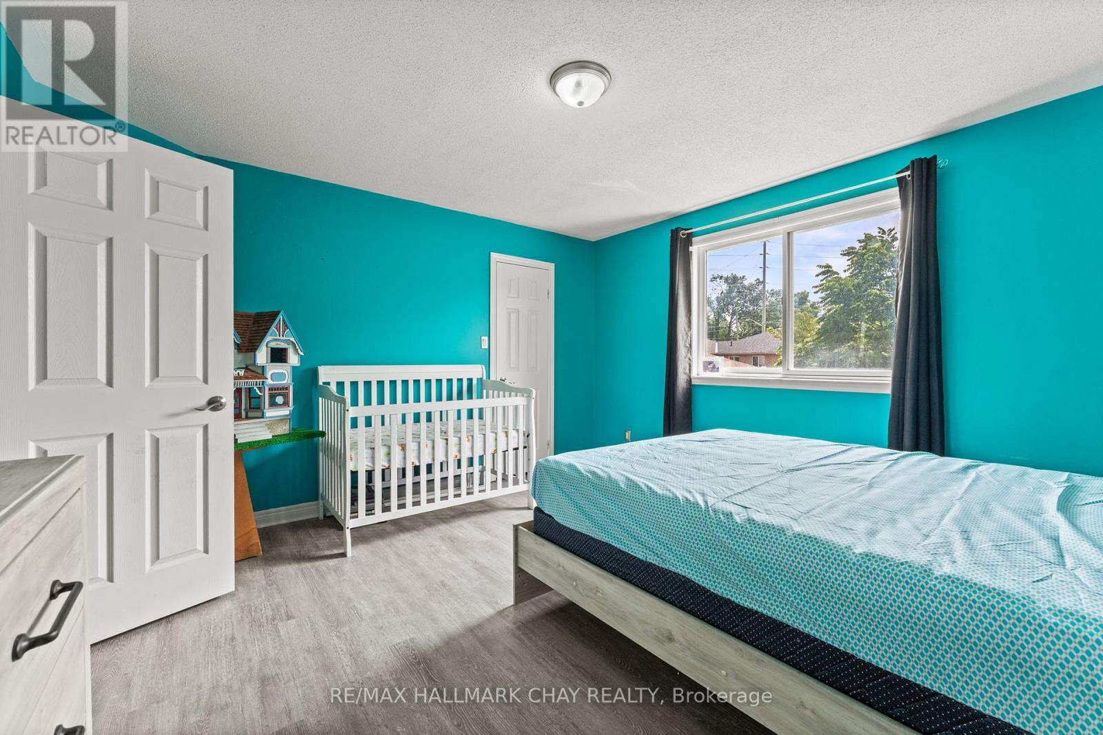 243 Stanley Street, Barrie, Ontario  L4M 7G2 - Photo 19 - S12336791