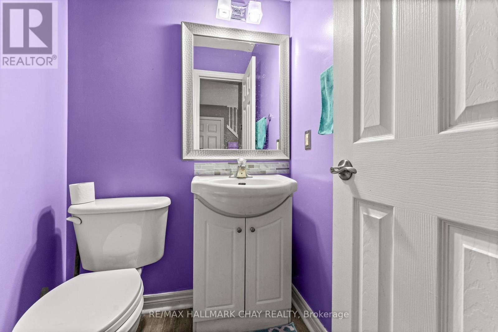 243 Stanley Street, Barrie, Ontario  L4M 7G2 - Photo 6 - S12336791