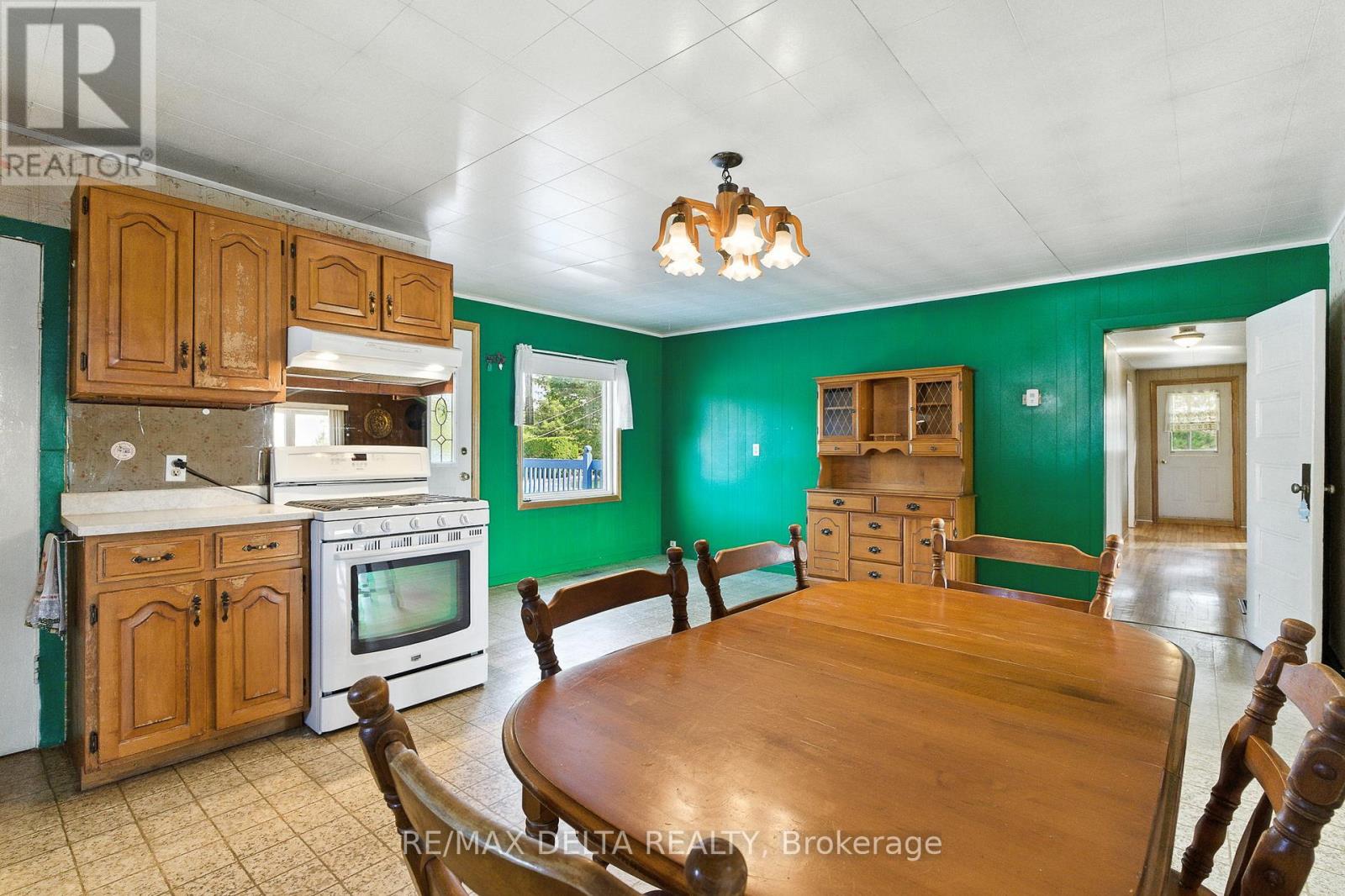 3560 Drouin Road, Clarence-Rockland, Ontario  K0A 2A0 - Photo 10 - X12333244