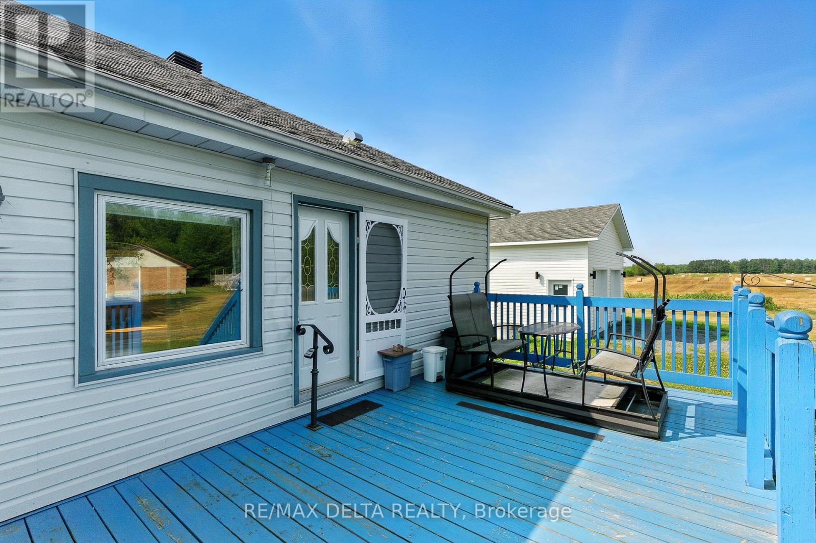 3560 Drouin Road, Clarence-Rockland, Ontario  K0A 2A0 - Photo 4 - X12333244