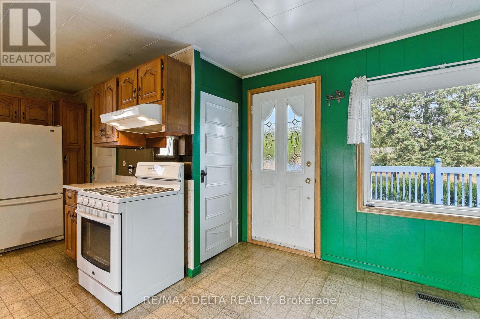 3560 Drouin Road, Clarence-Rockland, Ontario  K0A 2A0 - Photo 5 - X12333244