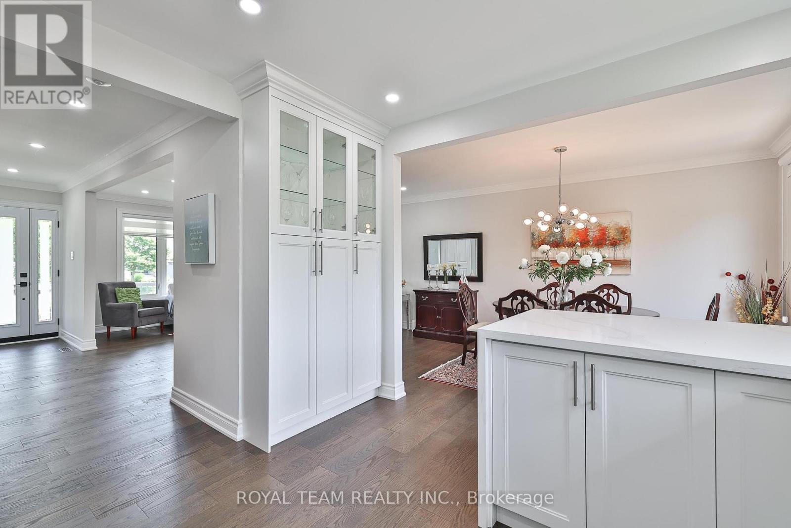 6 Crioline Road, Toronto, Ontario  M6L 2S3 - Photo 13 - W12336773