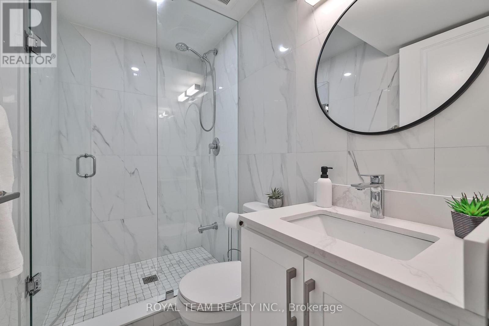 6 Crioline Road, Toronto, Ontario  M6L 2S3 - Photo 28 - W12336773