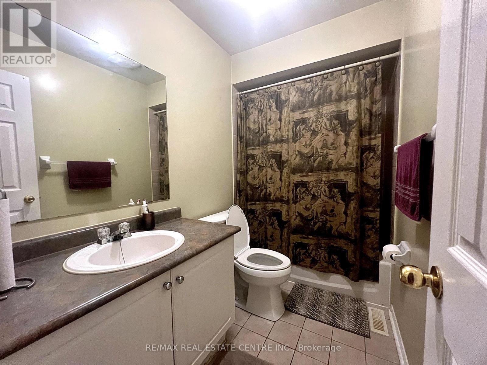 77 Zia Dodda Crescent, Brampton, Ontario  L6P 1J5 - Photo 11 - W12336790
