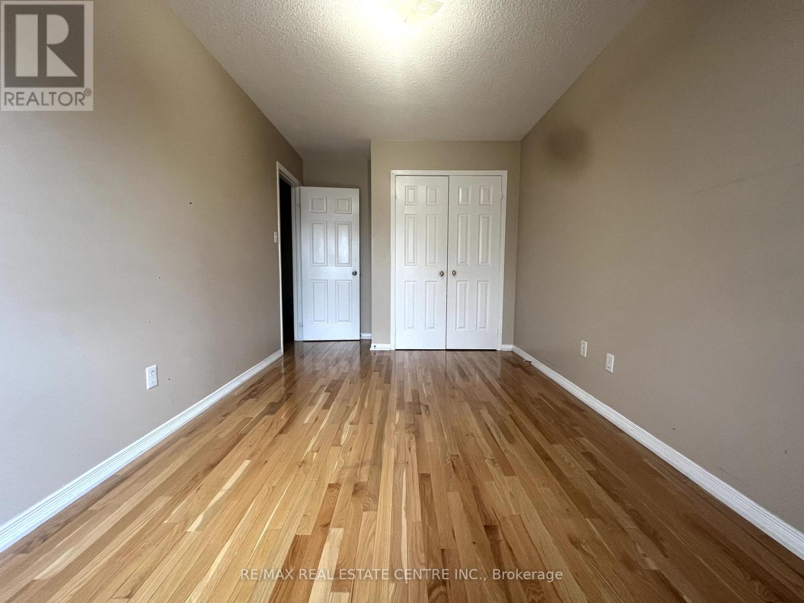 77 Zia Dodda Crescent, Brampton, Ontario  L6P 1J5 - Photo 9 - W12336790