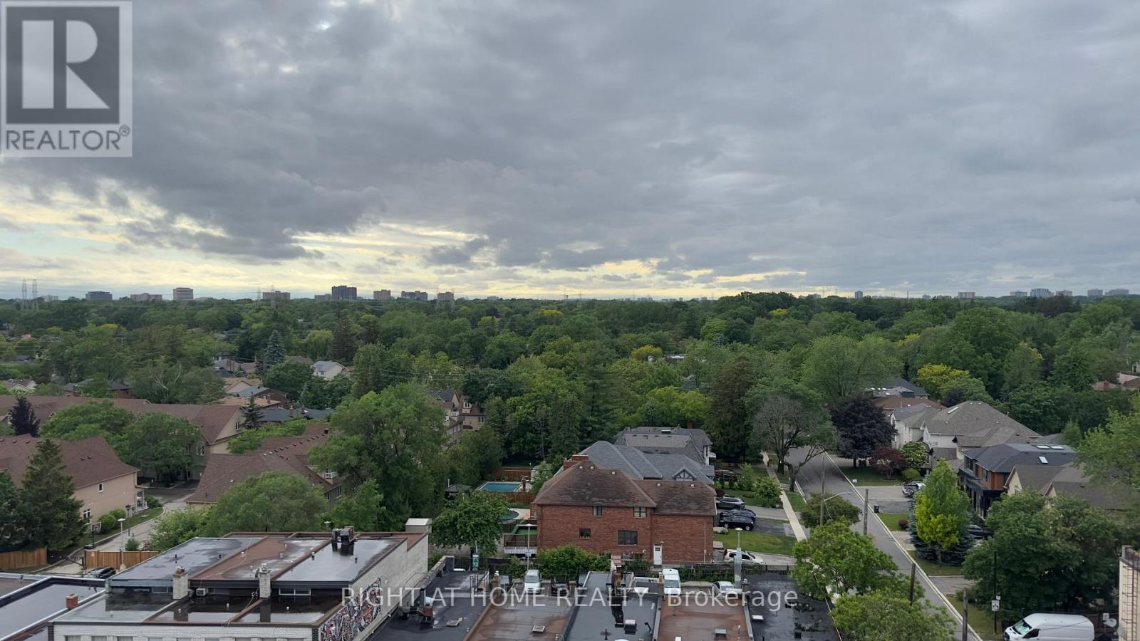 Property at 902 - 5101 DUNDAS STREET W image 5