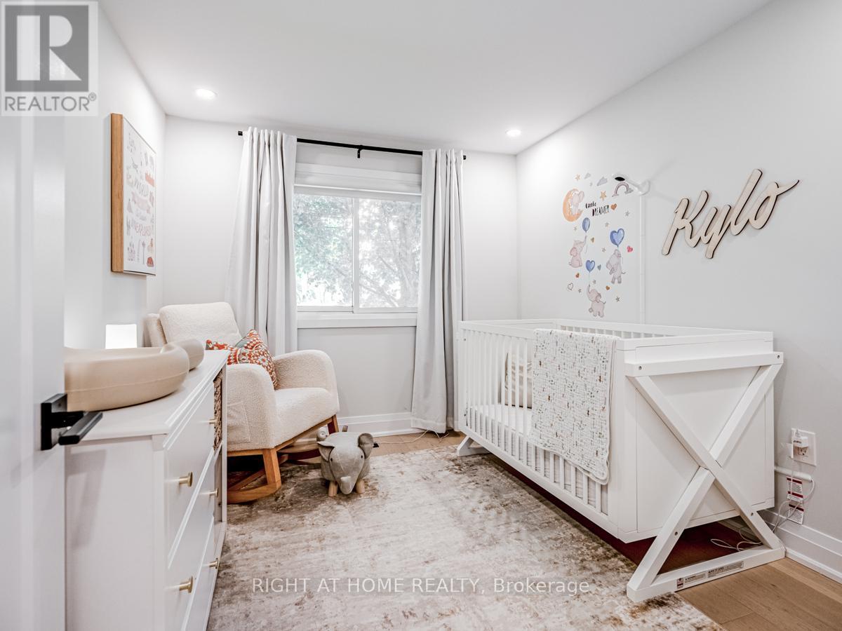 883 Francis Road, Burlington, Ontario  L7T 3Y3 - Photo 14 - W12336858