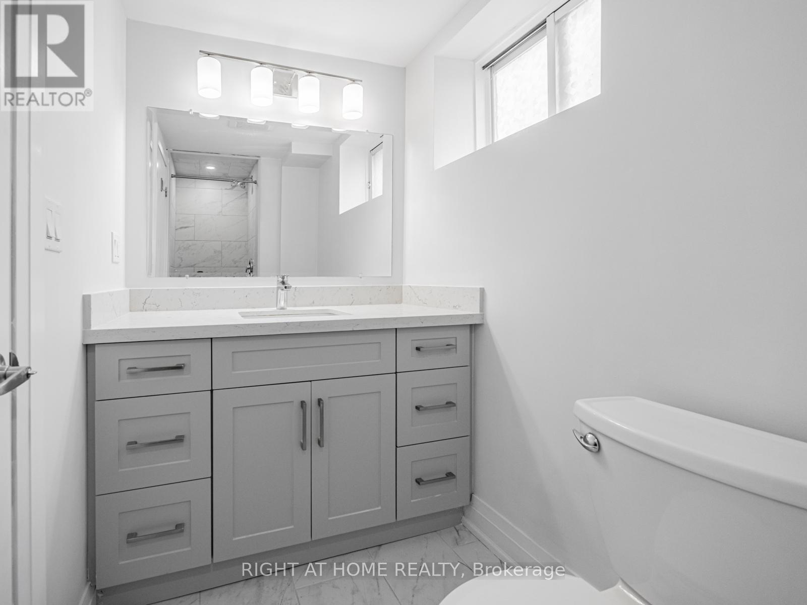 883 Francis Road, Burlington, Ontario  L7T 3Y3 - Photo 18 - W12336858