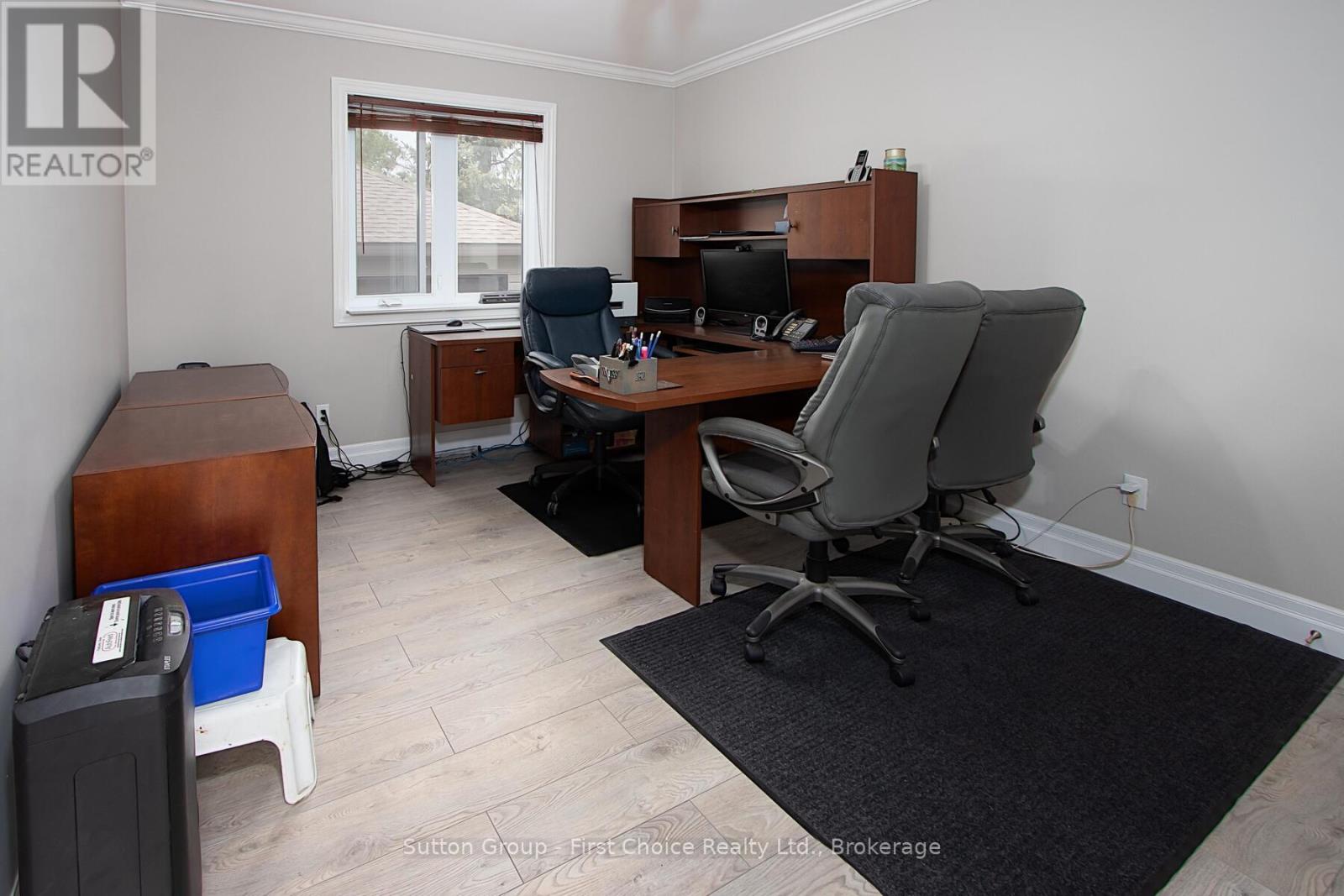 186 Waterloo Street W, South Huron, Ontario  N0M 1S2 - Photo 15 - X12268041
