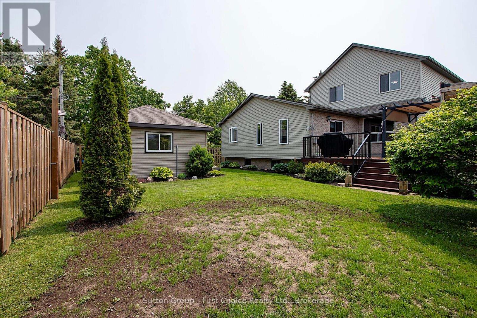 186 Waterloo Street W, South Huron, Ontario  N0M 1S2 - Photo 32 - X12268041