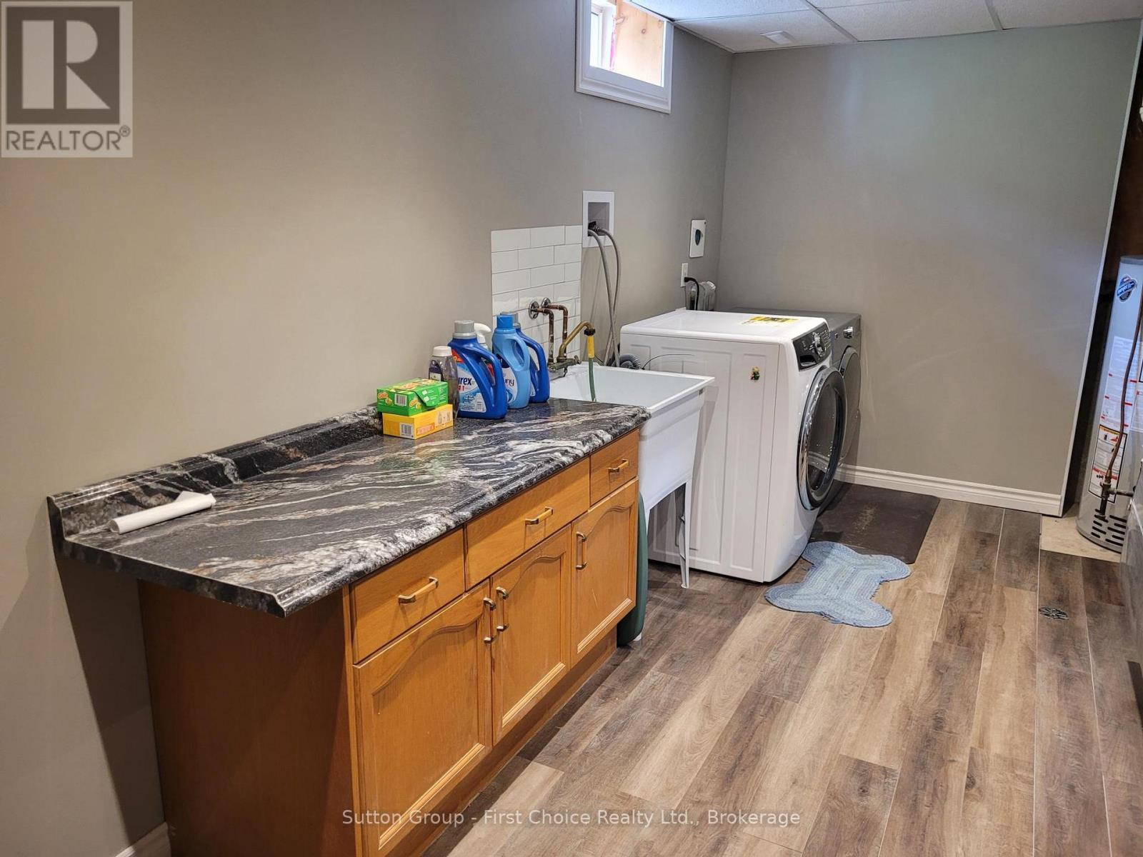 186 Waterloo Street W, South Huron, Ontario  N0M 1S2 - Photo 28 - X12268041